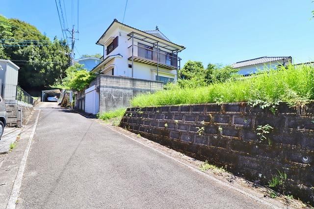 Land for Sale in Hiji Town, Oita - 194m2 Plot - Thumbnail 2