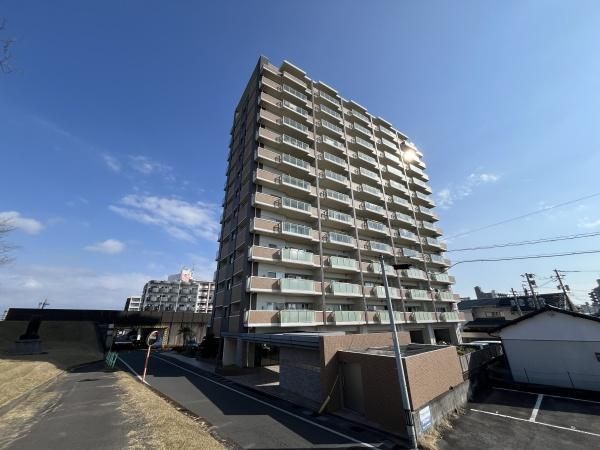 3LDK Apartment for Sale in Miyazaki City, Miyazaki - Thumbnail 2