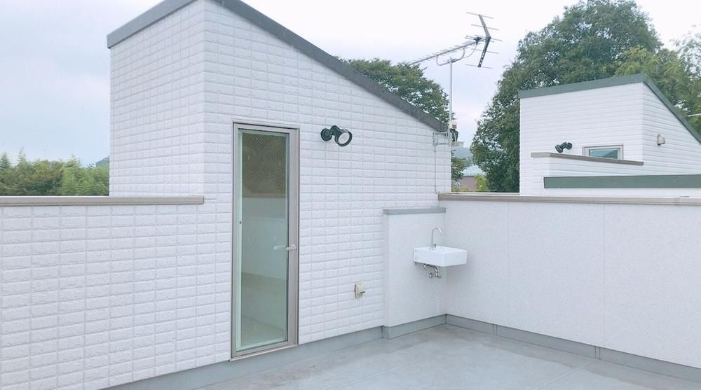 5LDK House with Rooftop Balcony for Sale in Sagamihara - Thumbnail 2