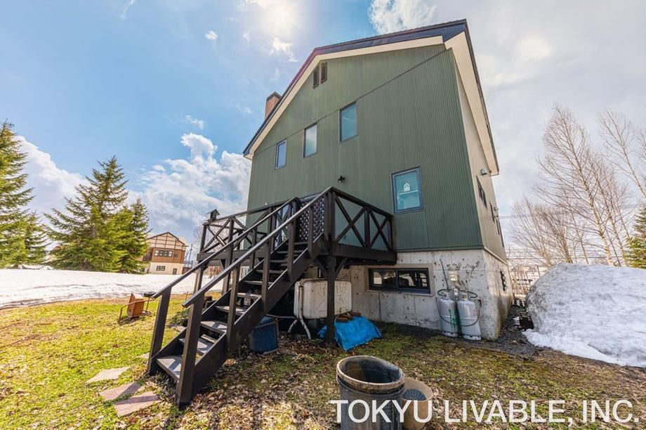 Niseko 3LDK House with Mount Yotei Views - 140 Million Yen - Thumbnail 2