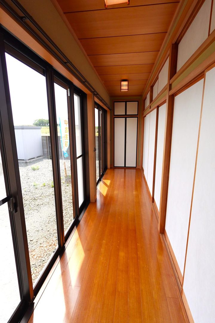 4LDK Renovated House with Large Lot in Isesaki, Gunma - Thumbnail 4