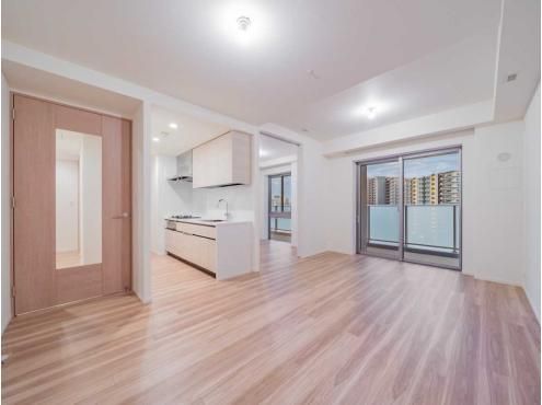 New 3LDK Apartment in Harumi, Chuo City, Tokyo - Thumbnail 3