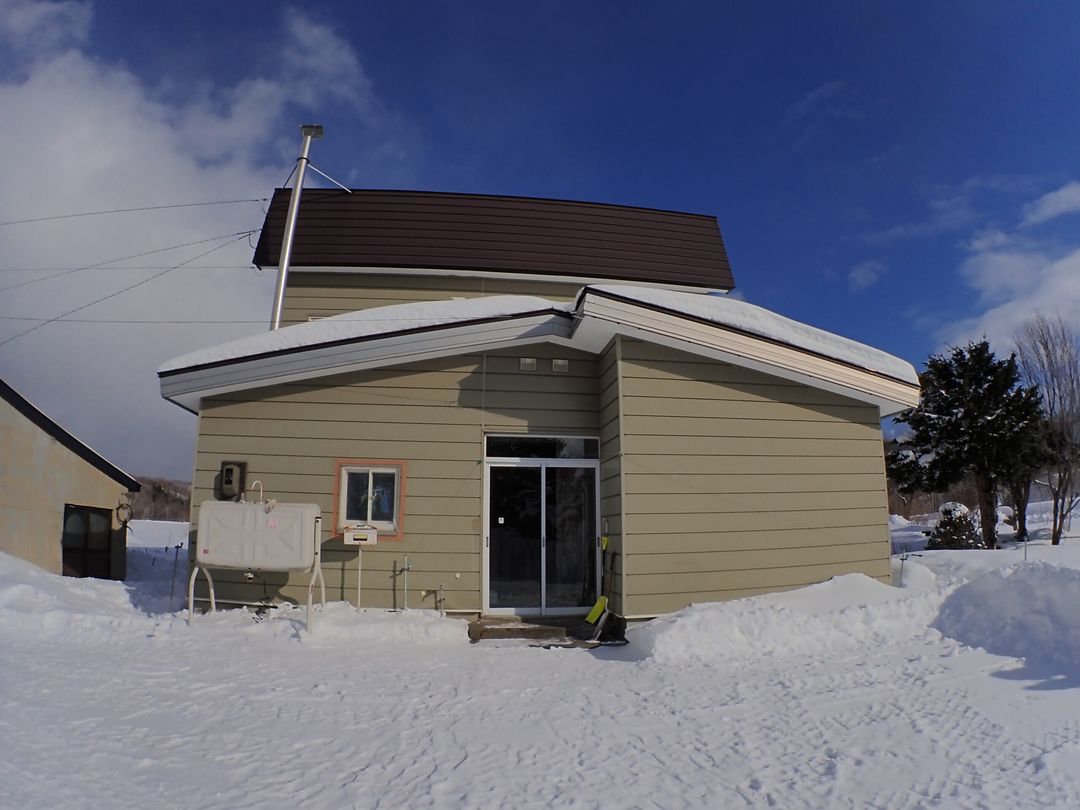 Spacious 2-Story House on Large Lot in Shimokawa, Hokkaido - Thumbnail 3