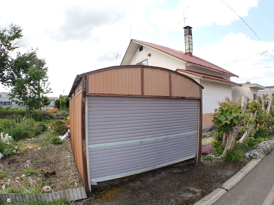 Spacious House with Garden in Shimokawa Town Center - Thumbnail 4