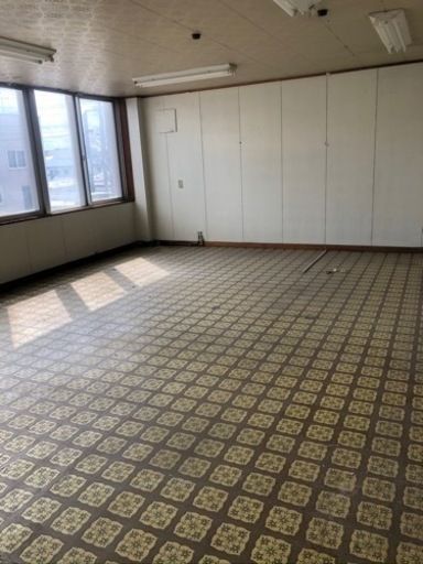 4-Story Building for Rent in Fukagawa, Hokkaido - Image 1