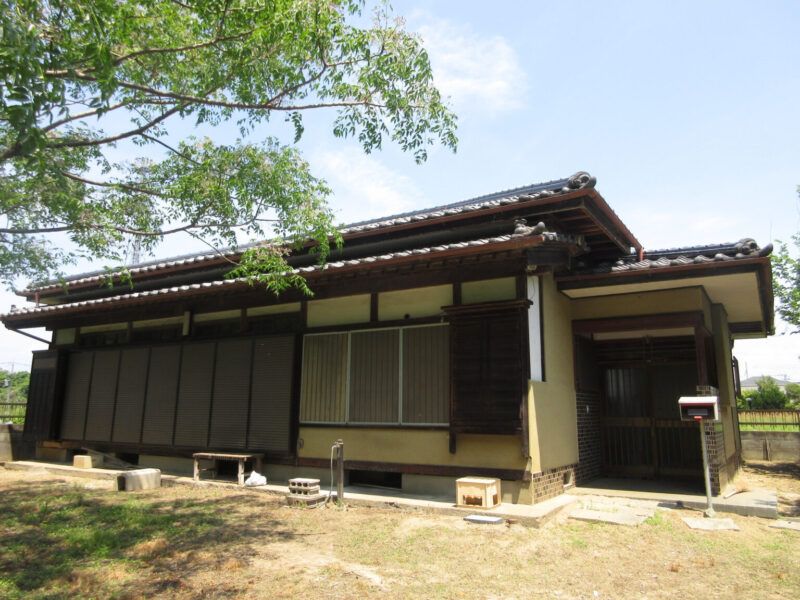 4K Japanese Single-Story Home for Sale in Kasama, Ibaraki - Image 1