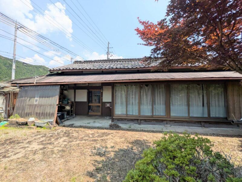 7SK Single-Story Traditional House for Sale in Taka-cho, Hyogo - Image 1