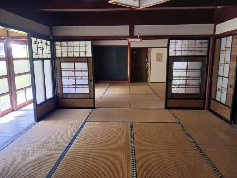 Spacious 11DK Traditional House in Yabu, Hyogo - 2 Million Yen - Thumbnail 4