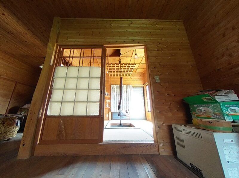 Compact House with Irori in Nankan Town, Kumamoto - Thumbnail 3
