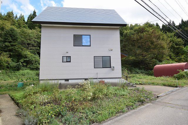Detached House for Sale in Iiyama, Nagano with 705 sqm Land - Thumbnail 4