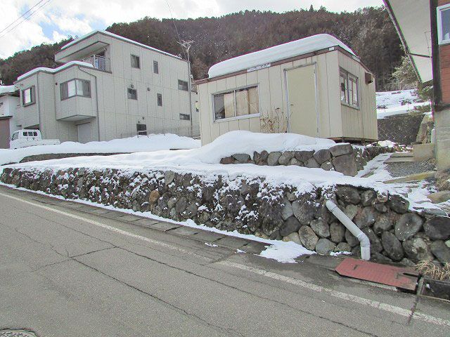 Land for Sale in Yamanouchi, Nagano - 487 sqm Plot - Thumbnail 2