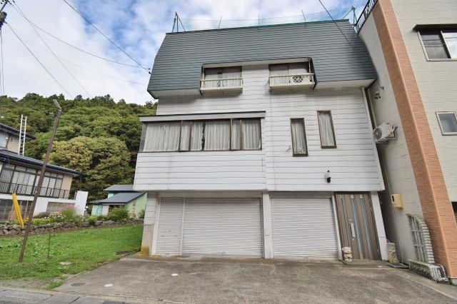 1986 Steel-Frame House for Sale in Iiyama, Nagano - 248 sqm - Thumbnail 2