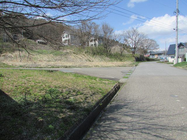 Land for Sale in Iiyama City, Nagano - 1,297 sqm - Thumbnail 2