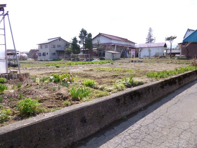Land for Sale in Iiyama, Nagano - 1,671 sqm Plot with Rice Field - Thumbnail 4