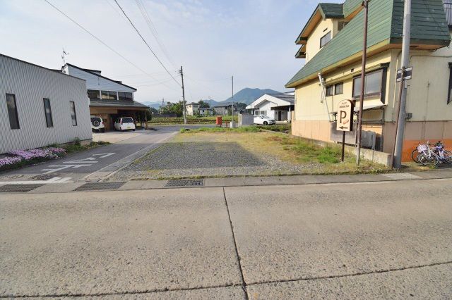 Mixed-Use Building for Sale in Kijimadaira Village, Nagano - Thumbnail 3