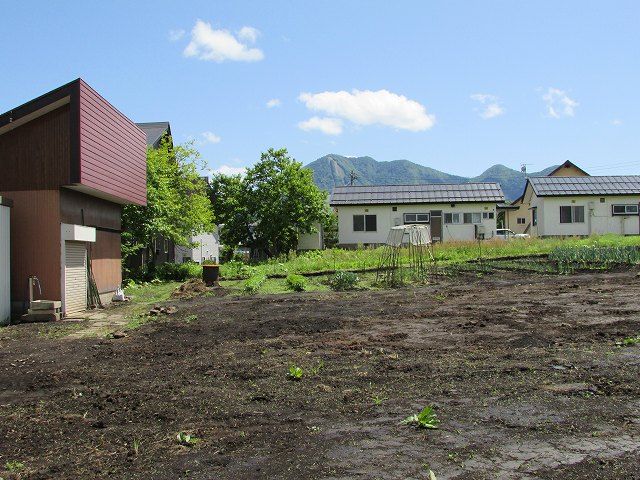 Land for Sale in Kijimadaira Village, Nagano - 2,147 sqm - Thumbnail 2