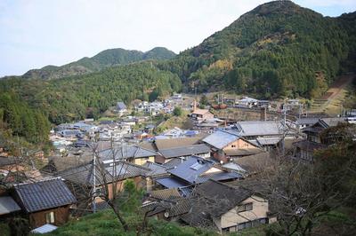 Hasami Town | Living at the foot of Mt. Nakao, the village of pottery | Real estate information in Hasami Town, Kawatana Town, Higashisonogi Town, Arita Town, and Sasebo City | Oheso Journal — Image 1, Hasami, Nagasaki