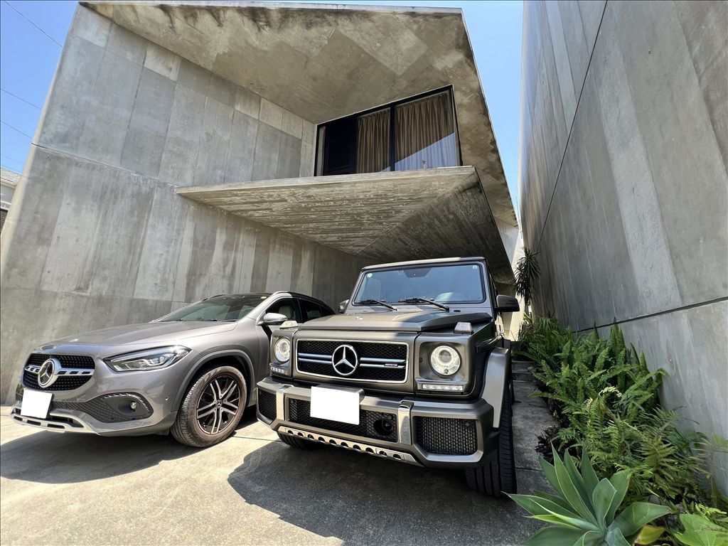 Modern 2LDK Concrete Designer Villa in Ginowan, Okinawa - Thumbnail 3