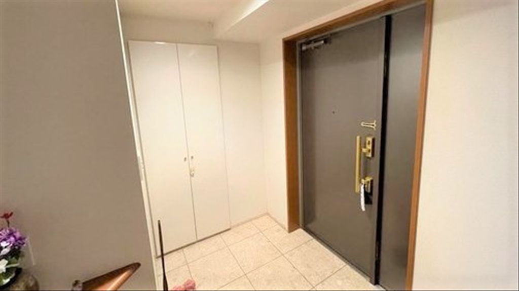 View Stage Atami 2LDK Condo with Onsen & Sauna for Sale - Thumbnail 2