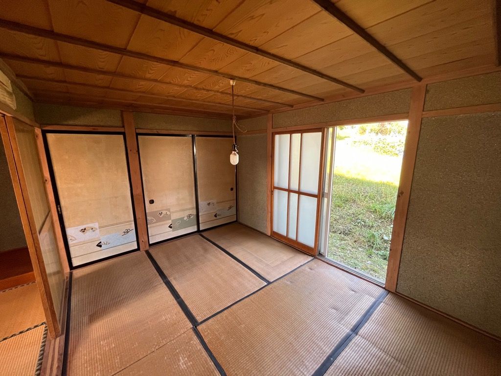 2-Story Home with Farmland in Tatekina, Nagano - 5M Yen - Thumbnail 3