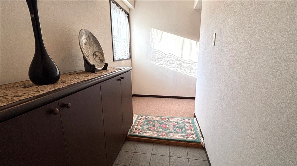 Bercler Atami 2LDK Apartment with Onsen & Sea Views - Image 1
