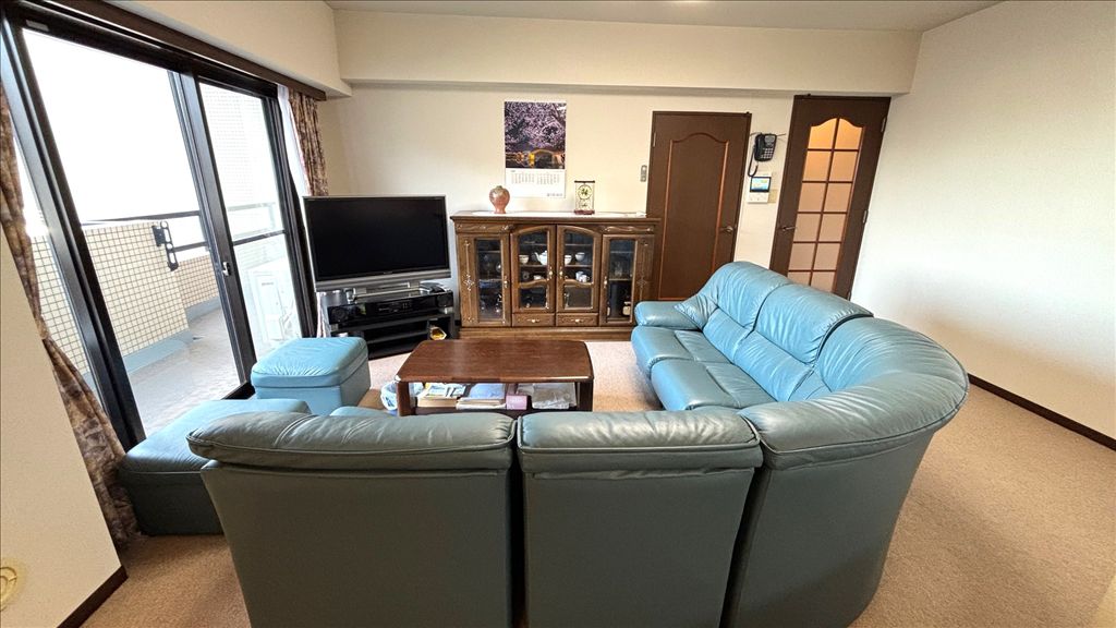 Bercler Atami 2LDK Apartment with Onsen & Sea Views - Thumbnail 3