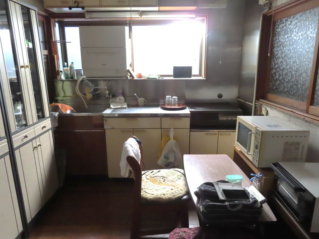 Traditional Commercial-Residential Property in Yakege Town - Thumbnail 3