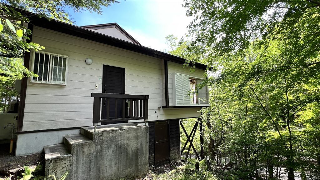 2LDK+Loft Villa in Karuizawa Sen-gataki with Panoramic Forest Views - Thumbnail 2