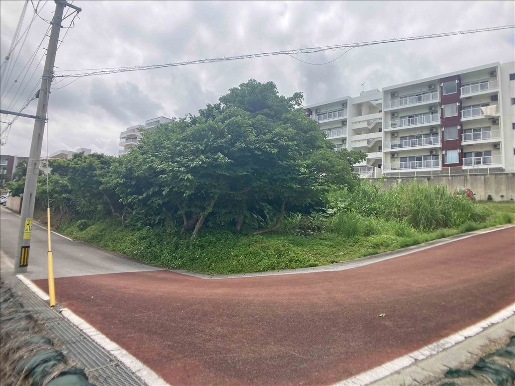 Ocean View Land for Sale in Uruma City, Okinawa - 1,791 sqm - Thumbnail 2