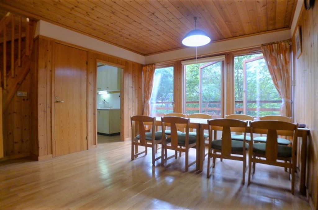 Swedish-Style 3LDK Villa with Wood Stove in Yamanakako - Thumbnail 4