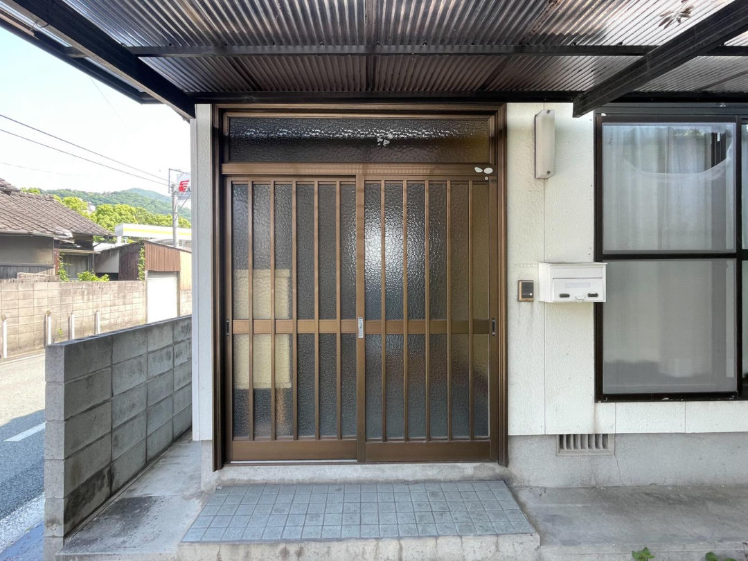 Traditional Wooden House for Rent in Kawara Town - Thumbnail 3