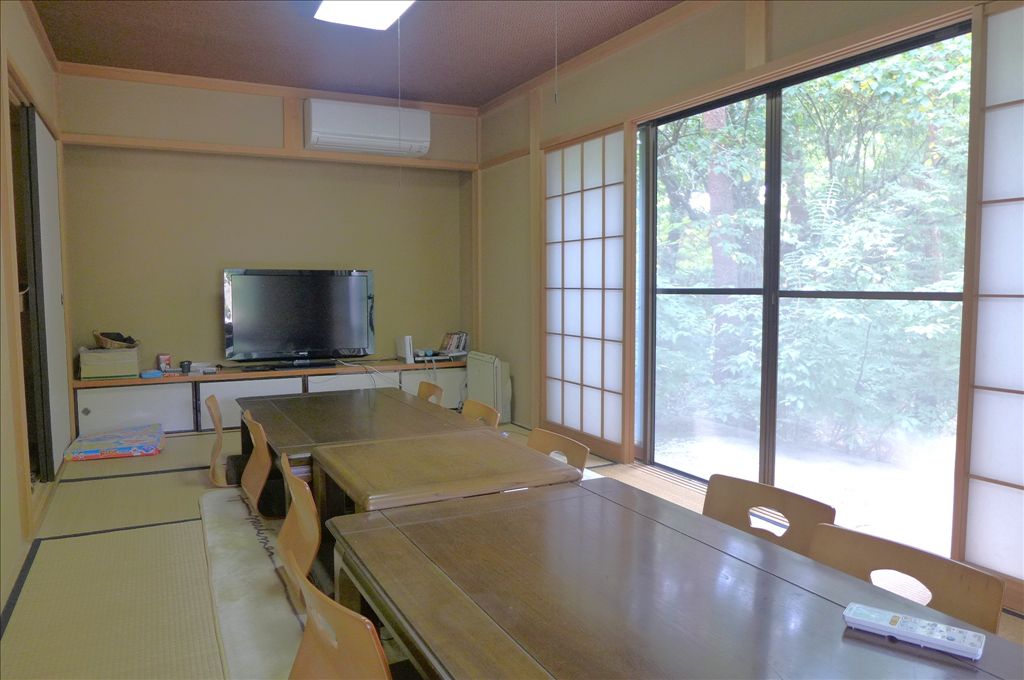 Koyo-dai Century Villa 4LDK Detached House in Kawaguchiko - Thumbnail 2