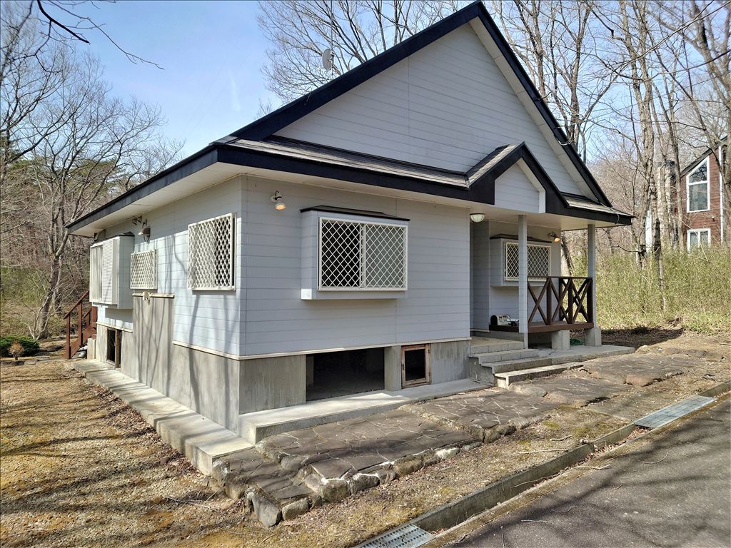 Wooden 2LDK Vacation Home with Onsen Option in Nasu, Tochigi - Thumbnail 4