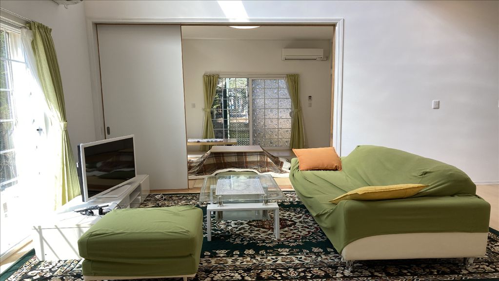 5LDK Detached Villa in Karuizawa Higashi, Nagano - Thumbnail 3