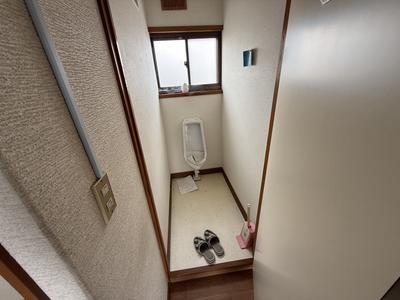 1969 Wooden House with Land in Iizuna Town — Image 1, Iizuna, Nagano