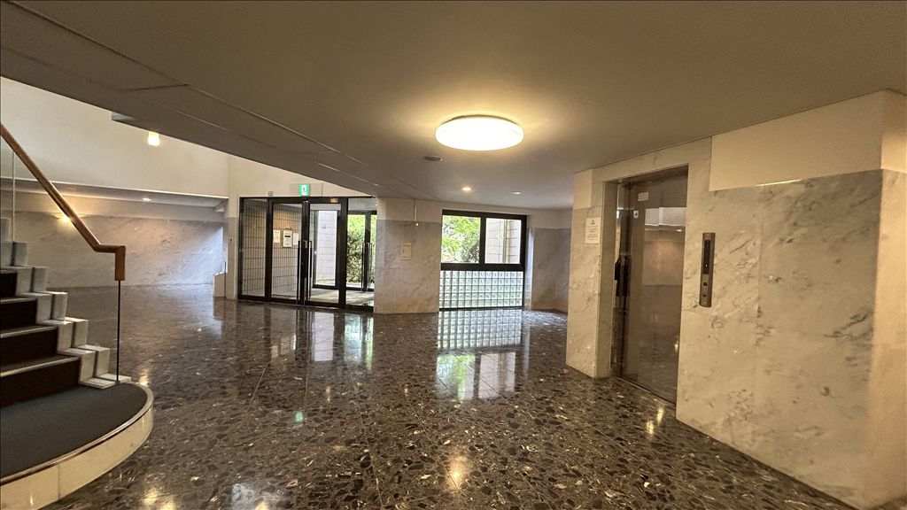 Ribeline Karuizawa B Wing 2LDK Resort Condo for Sale - Thumbnail 4