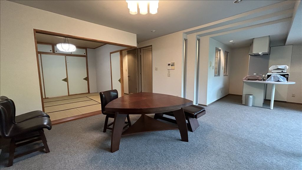 Ribeline Karuizawa B Wing 2LDK Resort Condo for Sale - Thumbnail 3