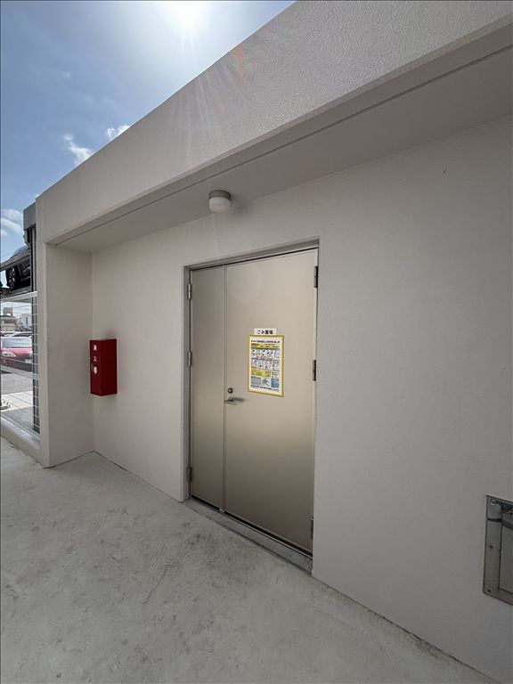 Le Grandi Higashihama Sea & Park Commercial Unit for Sale in Okinawa - Thumbnail 4