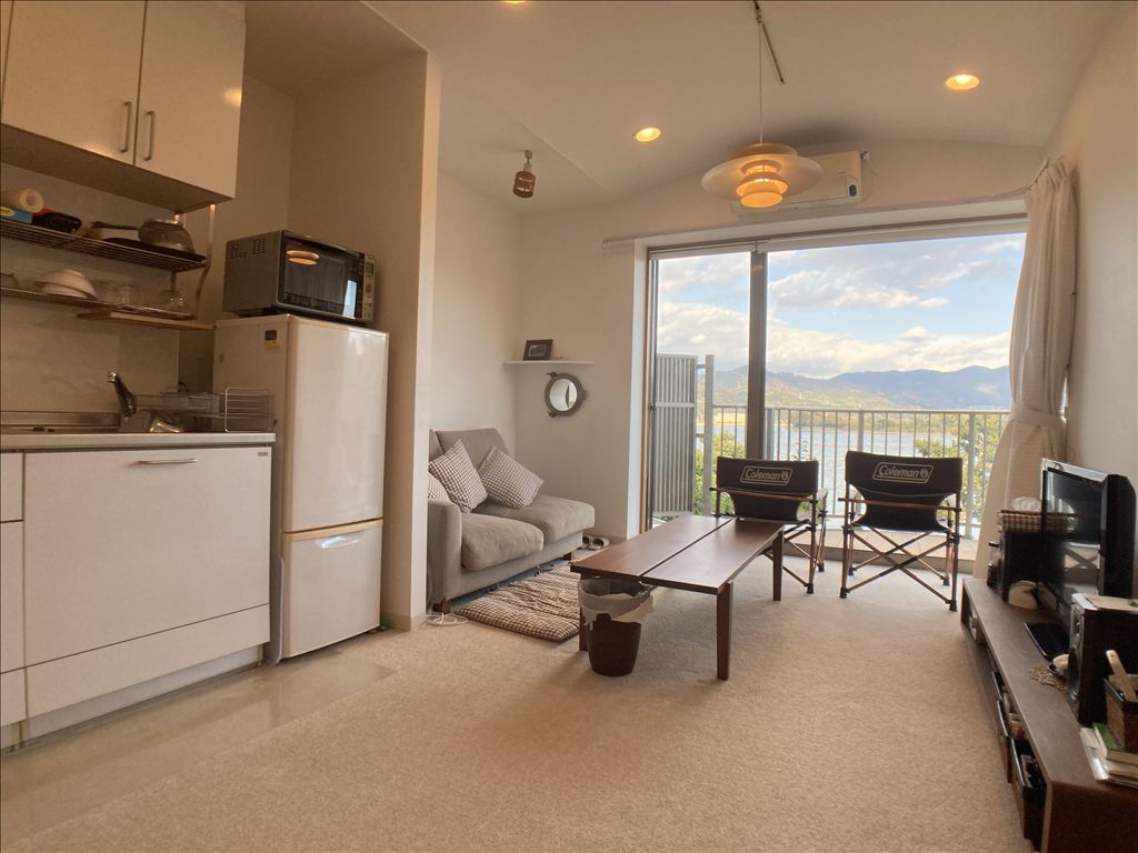 1LDK Condo with Lake Views in Tokyu Resort Town Hamanako - Thumbnail 3