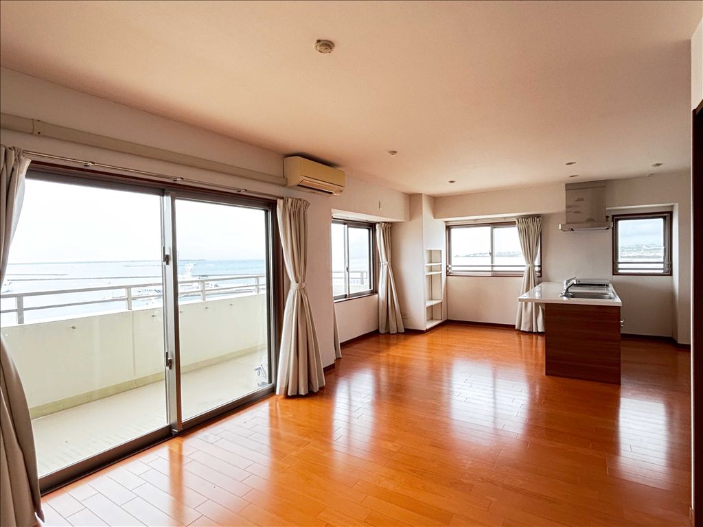 Coral Bay Ishigaki Island 3LDK Condo with Ocean Views for Sale - Thumbnail 4