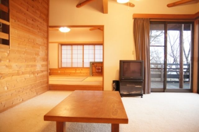 Tateshina Vacation Home with Central Alps Views | 2LDK Detached House - Thumbnail 4