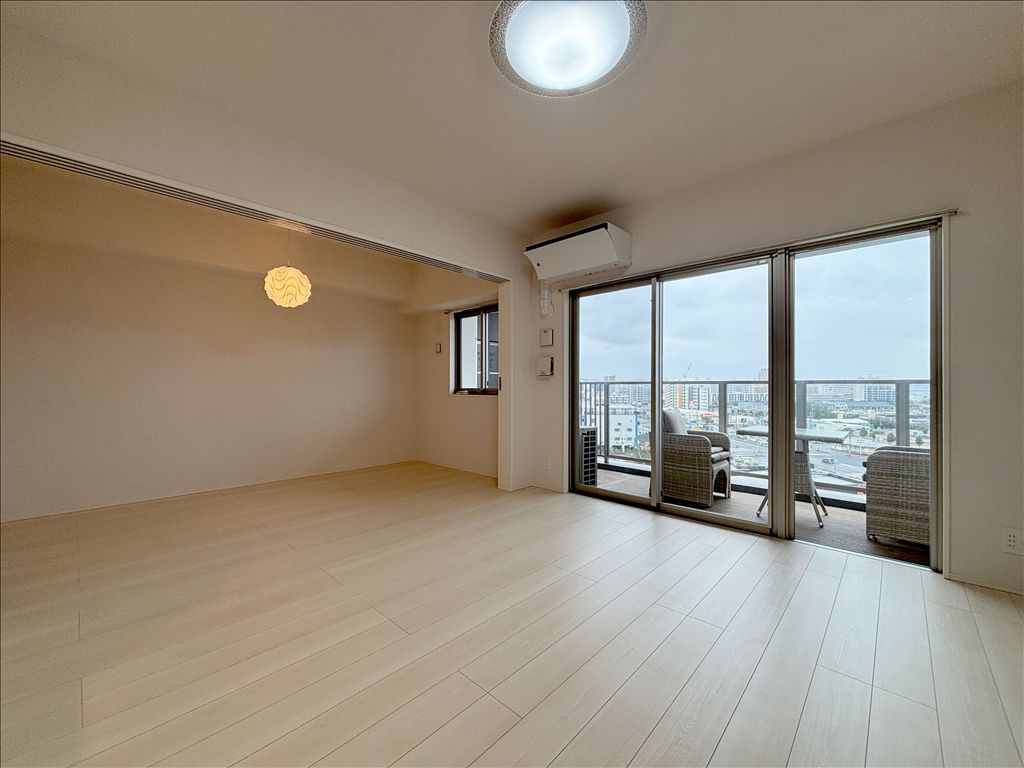 Wise Estem Court Chatan Ihei West 2LDK Apartment with Ocean View - Thumbnail 3
