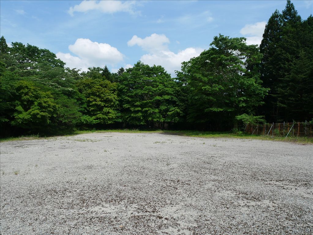 Flat 2,631 sqm Land for Sale in Hakone Sengokuhara Villa District - Thumbnail 3