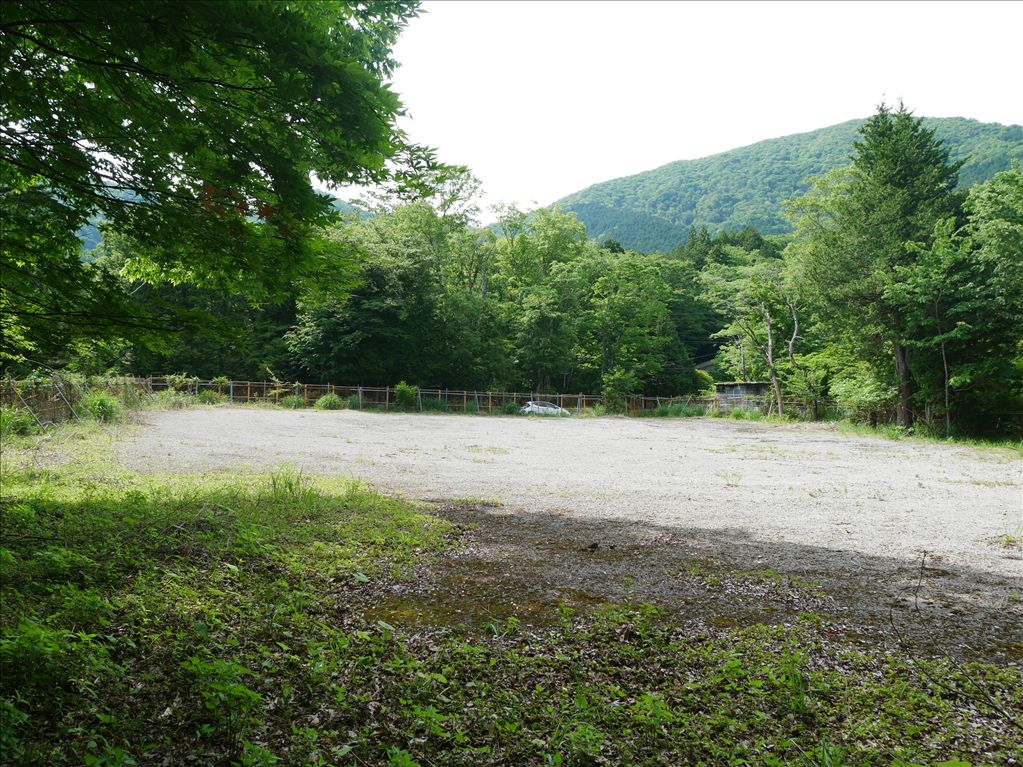 Flat 2,631 sqm Land for Sale in Hakone Sengokuhara Villa District - Thumbnail 4