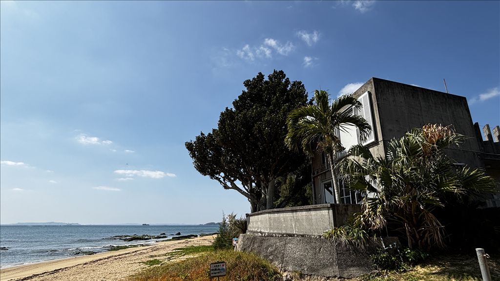 Okinawa Beachfront Villa with Ocean Views and Annex - Thumbnail 2