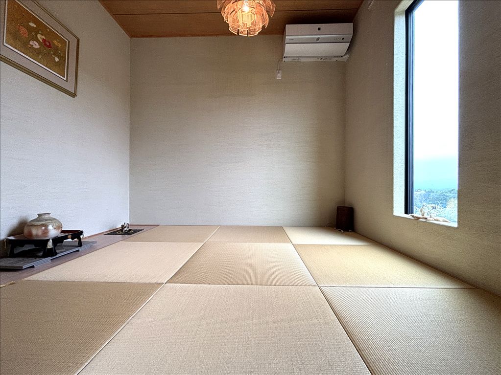 3LDK Modern House in Clematis Hill, Shizuoka - Thumbnail 4