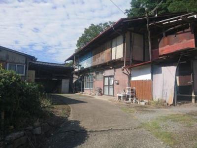 An old private house with a site of 200 tsubo or more. — Image 1, Shibukawa, Gunma
