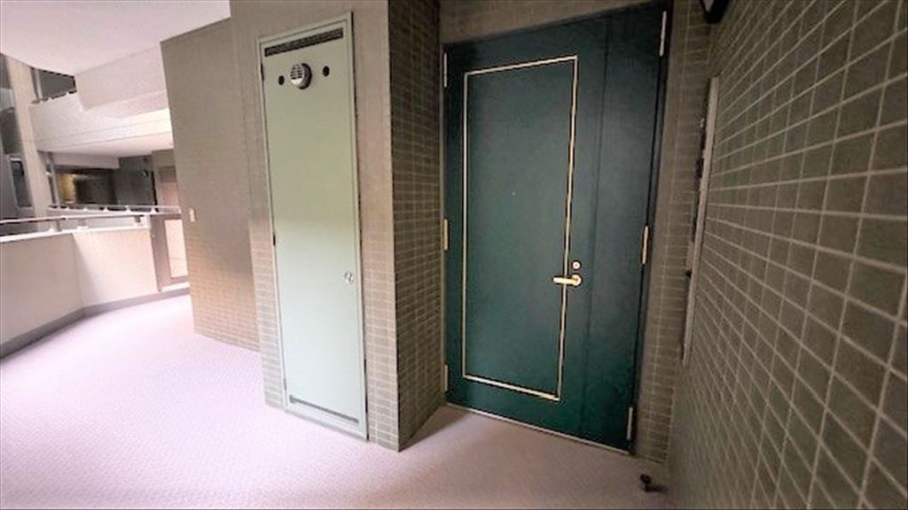 2LDK Condo in Atami with Onsen, Pool, and Pet-Friendly Rules - Thumbnail 2