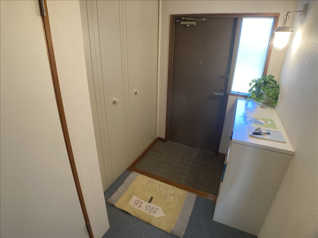 Lake View 1LDK Condo in Tokyu Resort Town Hamanako - Image 1