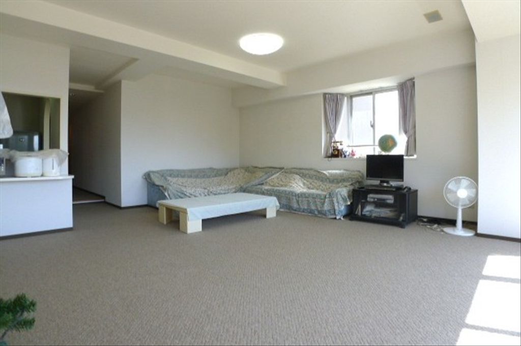Dia Palace Fuji Oshino A 1LDK Apartment for Sale in Yamanashi - Thumbnail 3